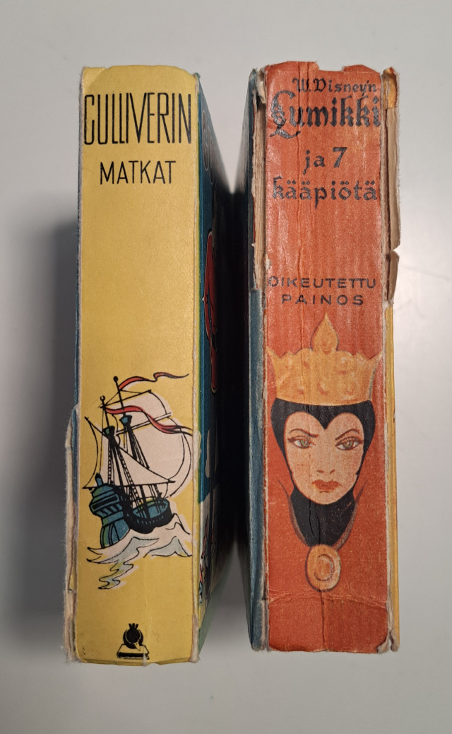 Vanhat satukirjat 2 kpl
