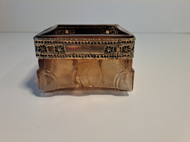 Sarpanevan maljakko Kumela, signeerauksella