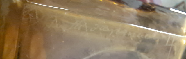 Sarpanevan maljakko Kumela, signeerauksella