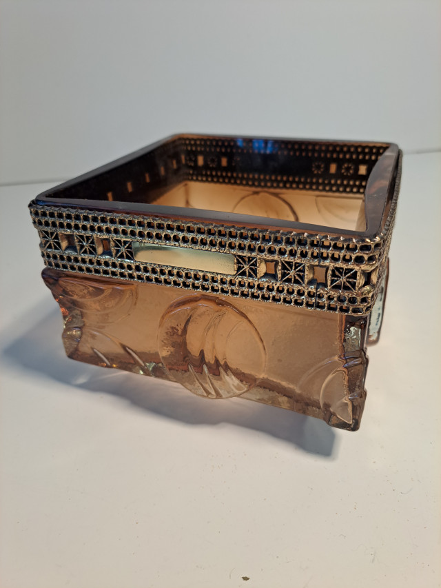 Sarpanevan maljakko Kumela, signeerauksella