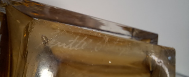 Sarpanevan maljakko Kumela, signeerauksella