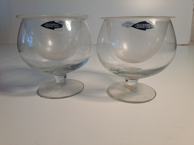 Nuutajärvi Saara Hopea kaviaarimaljat