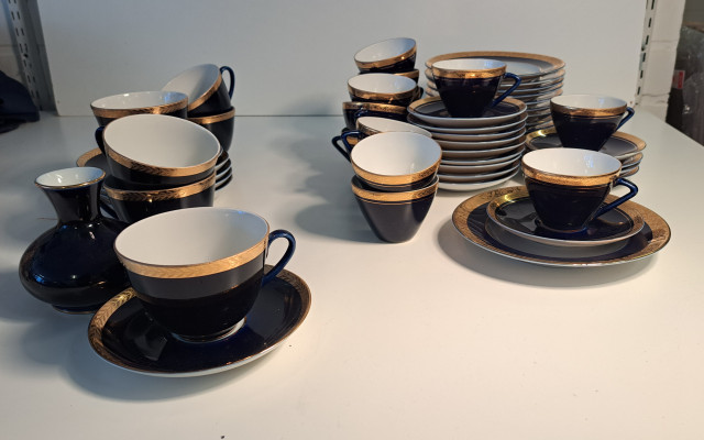 Lomonosov kahvi- ja teeastiasto