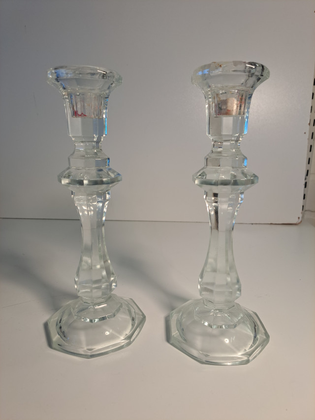 Lasiset kynttilänjalat