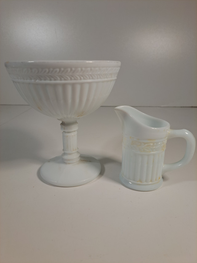 Riihimäenlasi Kara tarjoiluastia ja kermakko