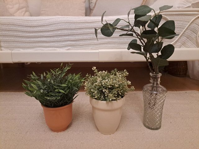 Tekokasvit, ruukut ja maljakko