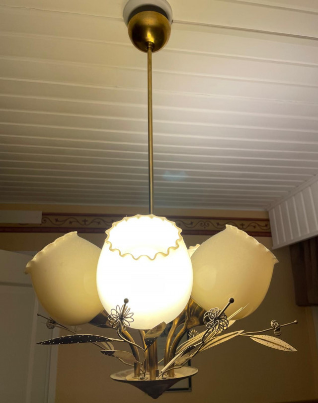 Itsu Valaisin 1950 luku virheetön