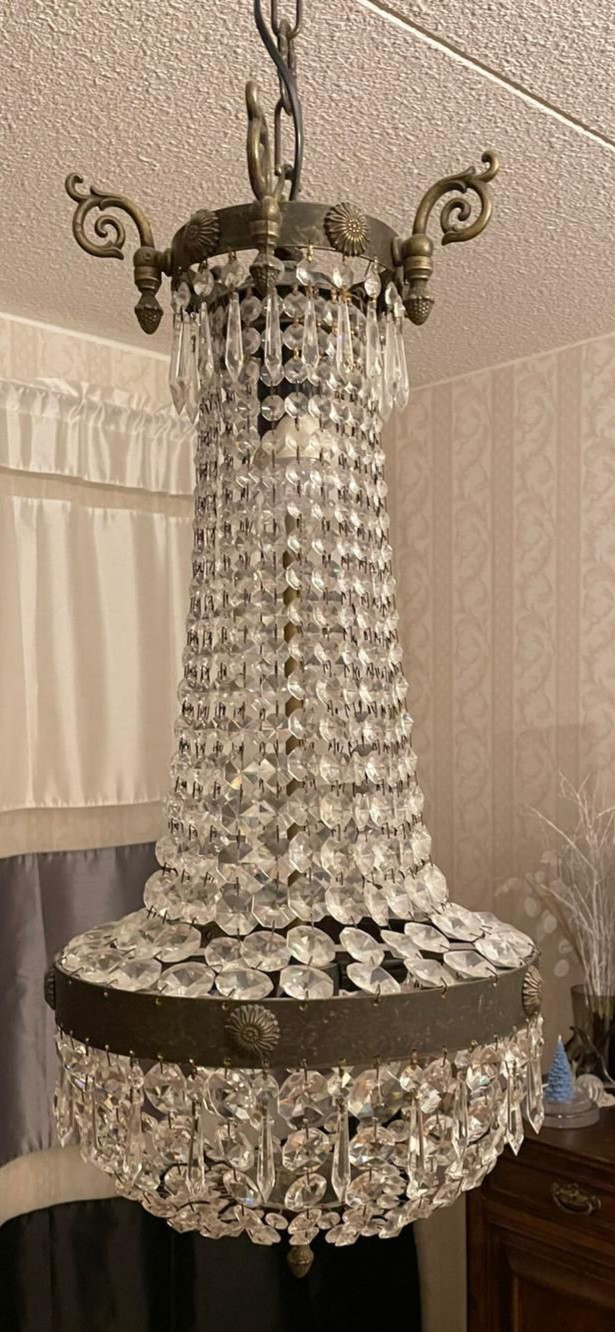 Kristallipussikruunu