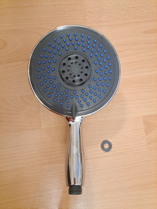 Suihkupää eri toiminnoilla