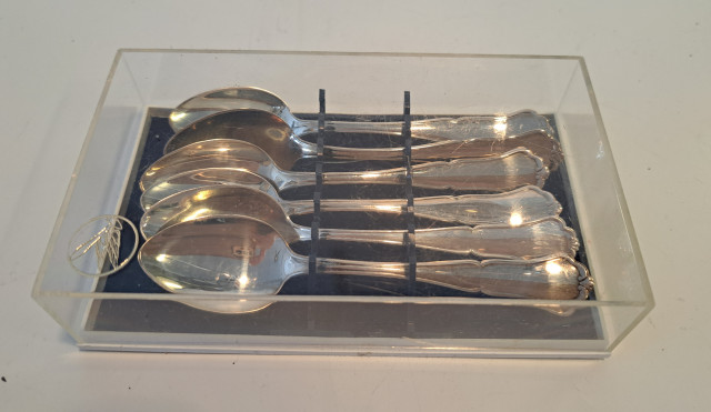 6kpl Hopealusikat 830