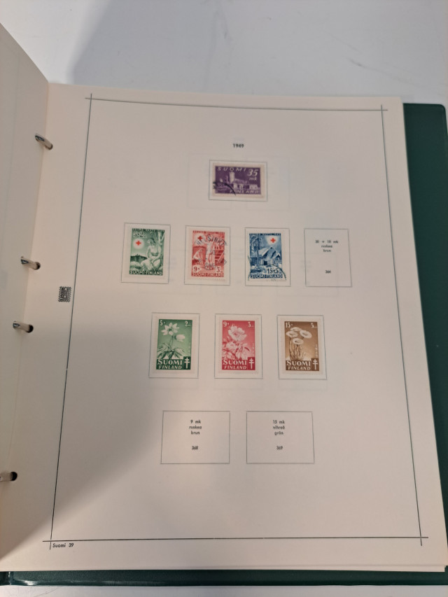 Postimerkkikansio Suomi (merkkejä vuodesta 1882)