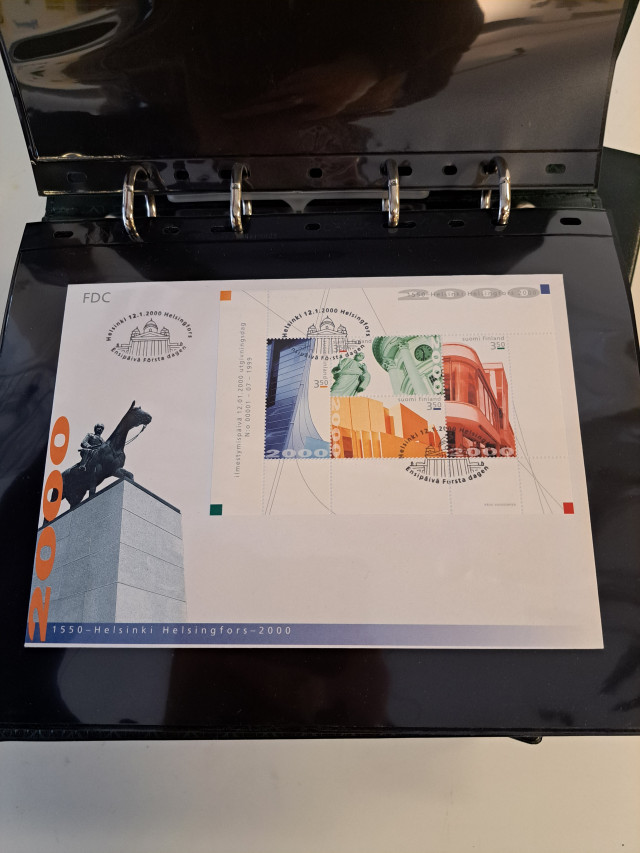 Ensipäiväkuorikansio Suomi 2000-2004 (luettelo)