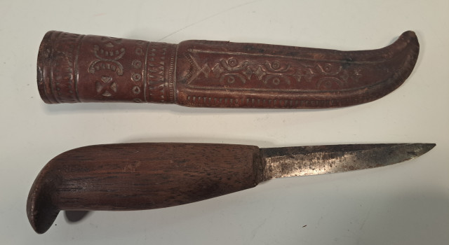 Vanha puukko+nahkatuppi