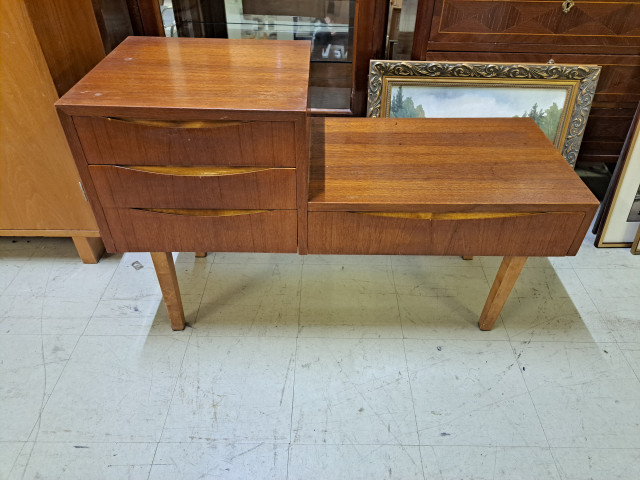 Retro puhelinpöytä teak