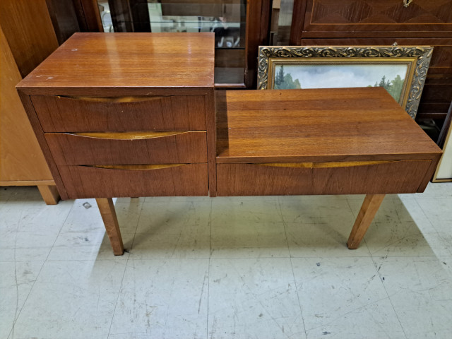 Retro puhelinpöytä teak