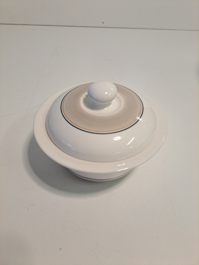 Arabian Seita Arctica pieni uunivuoka kannella