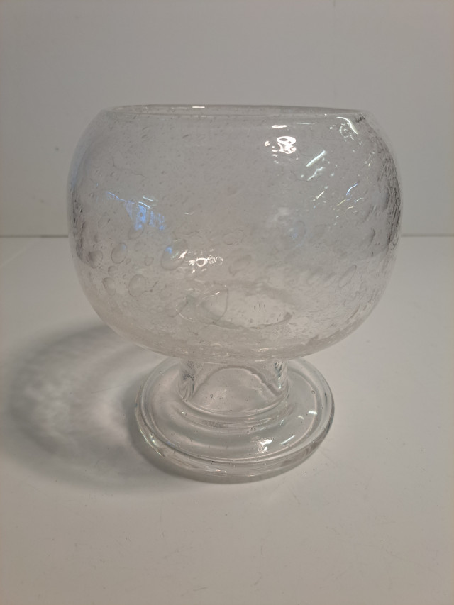 Kaj Frankin suunnittelema Sargasso maljakko