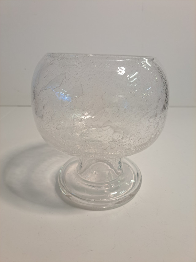 Kaj Frankin suunnittelema Sargasso maljakko