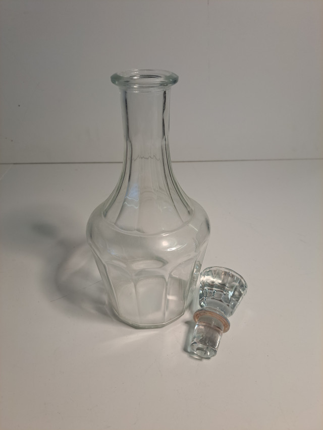 Viinikarahvi (ei muovitiivistettä)