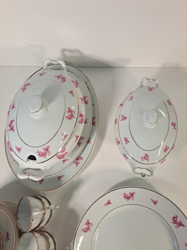 Iso Arabian astiasto