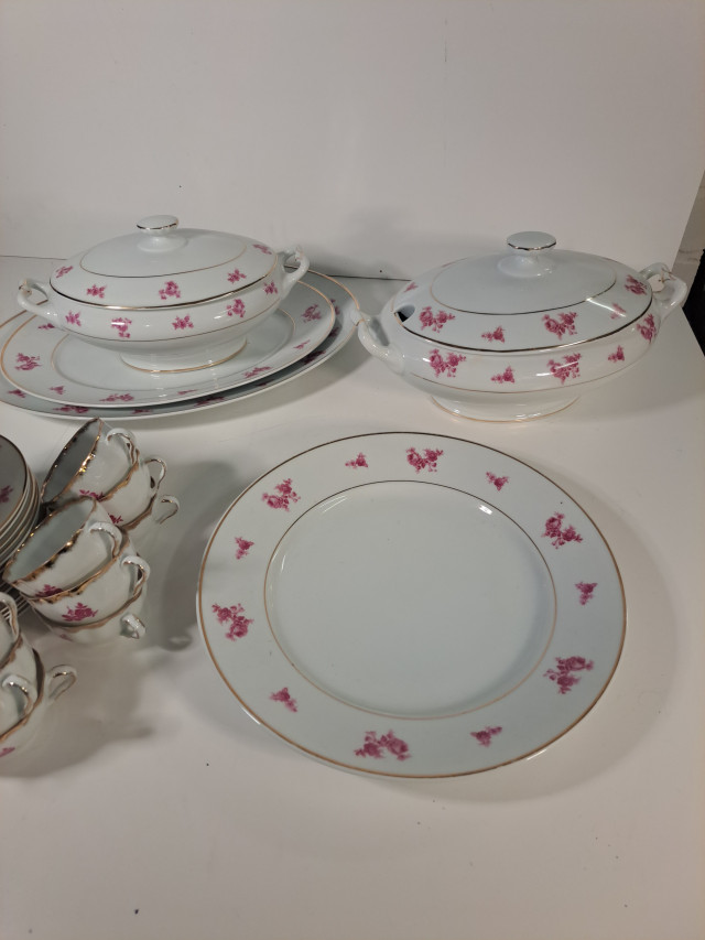 Iso Arabian astiasto