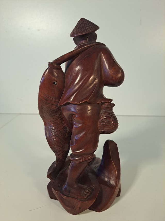 Puinen mies ja Karppi