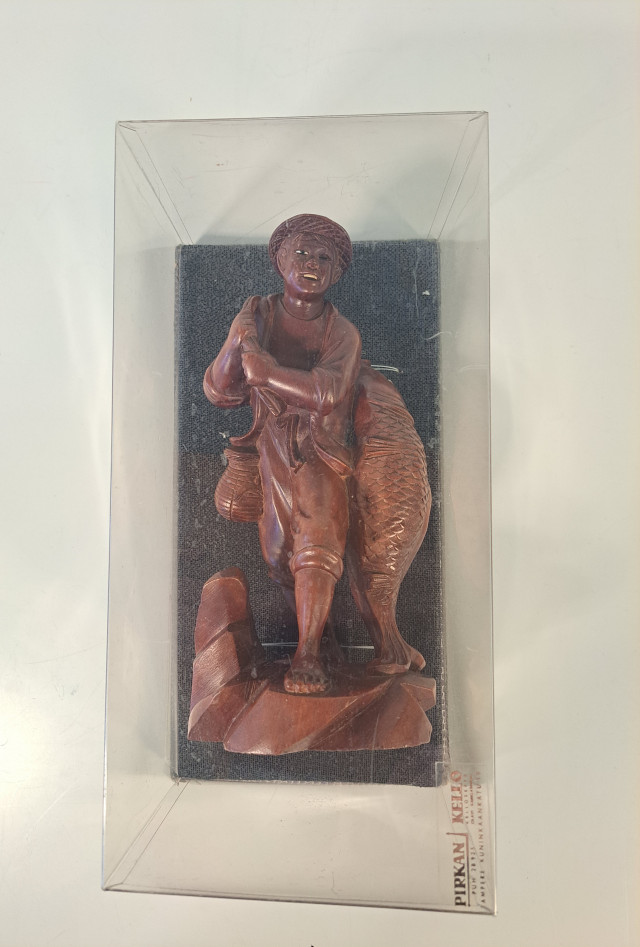 Puinen mies ja Karppi