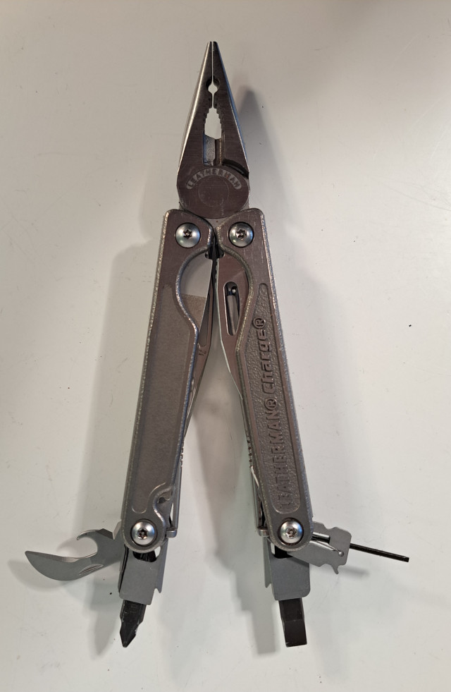 Leatherman monitoimityökalu