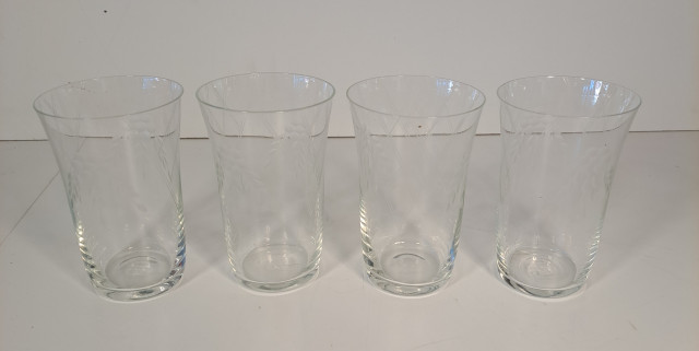 Vintagelasit hiotulla kuviolla 4kpl