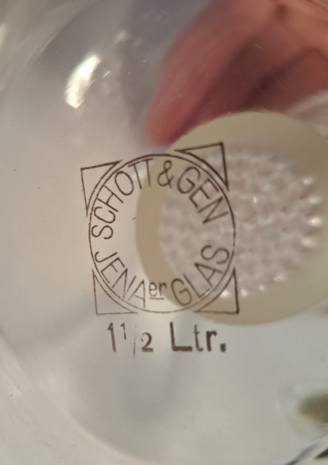 Wilhelm Wagenfeld Lasinen teekannu ja astia