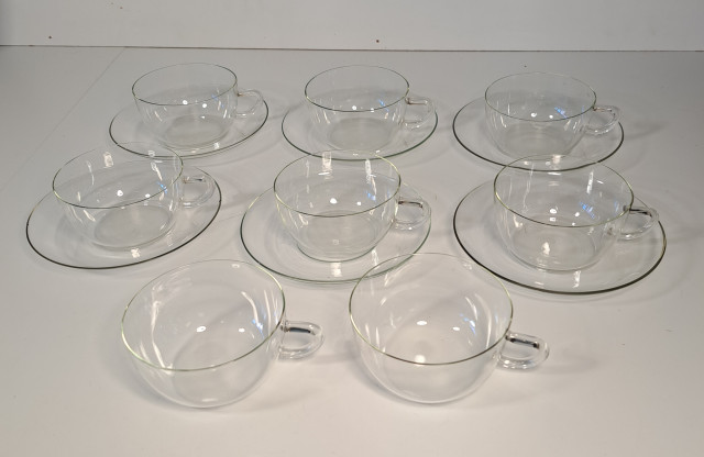 Wilhelm Wagenfeld lasiset kupit ja asetit