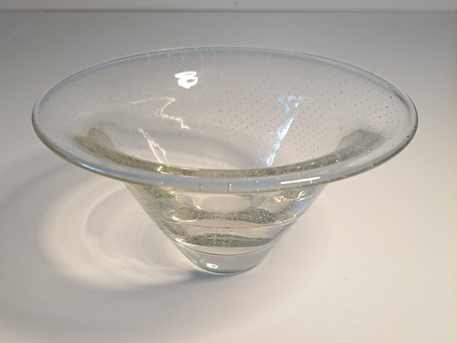 Gunnel Nyman taidelasikulho