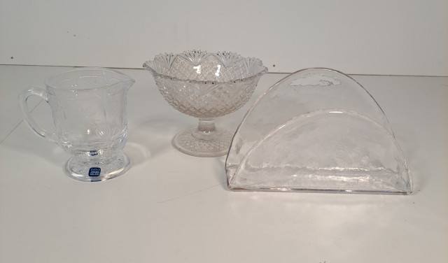 Lasiastiat, mm. Arabian Nuutajärvi Apila kermakko