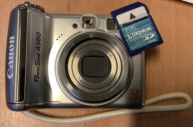 Digikamera Canon powerShot A560