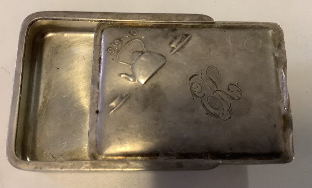 Sota-ajan rasia 6,5x5 cm