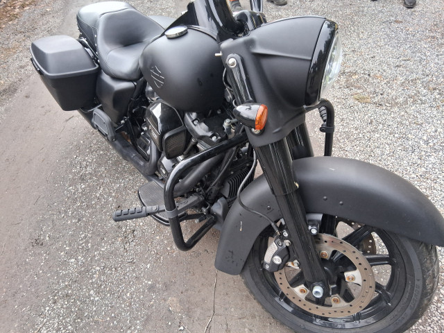 Moottoripyörä Harley Davidsson 1800cc Road King