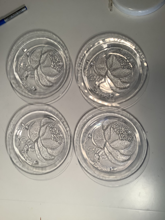 Pioni-lautaset (Oiva Toikka) 4 kpl