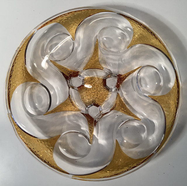 Tarjoiluastia, halk 27 cm