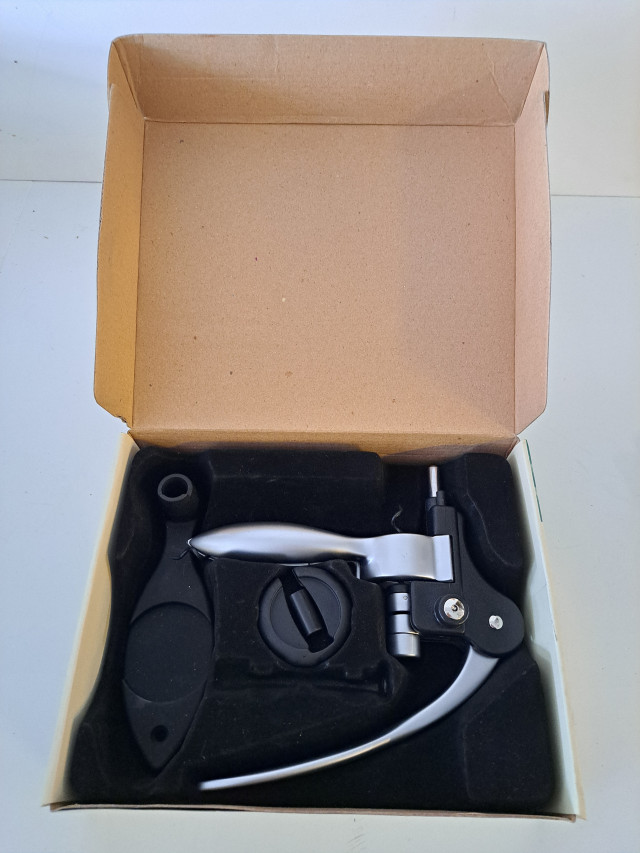 Anders Pettersin viinipullon avaaja