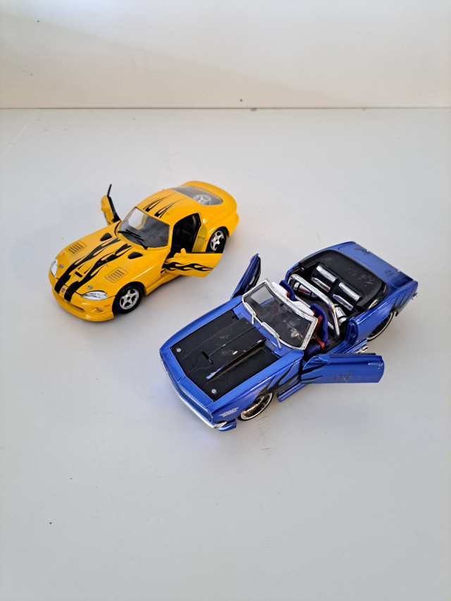Autojen pienoismallit Chevrolet&Dodge