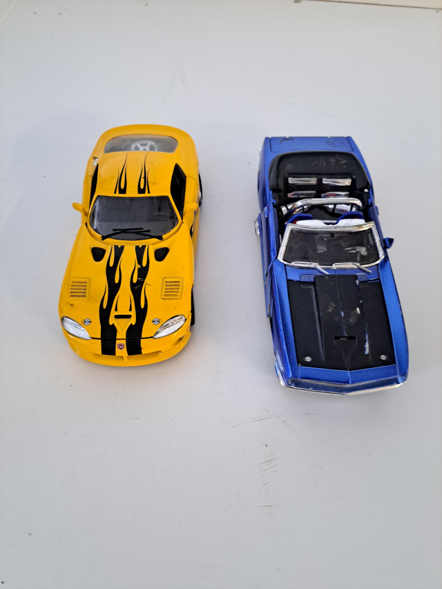 Autojen pienoismallit Chevrolet&Dodge