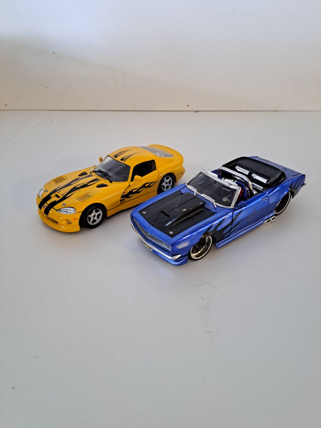 Autojen pienoismallit Chevrolet&Dodge
