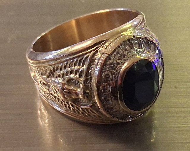 Kultasormus 14K Paino 29,7g