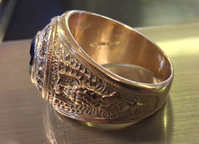 Kultasormus 14K Paino 29,7g