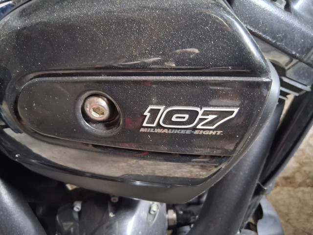 Moottoripyörä Harley Davidsson 1800cc Road King