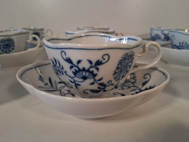 Maissen keramiikka kahviastiasto