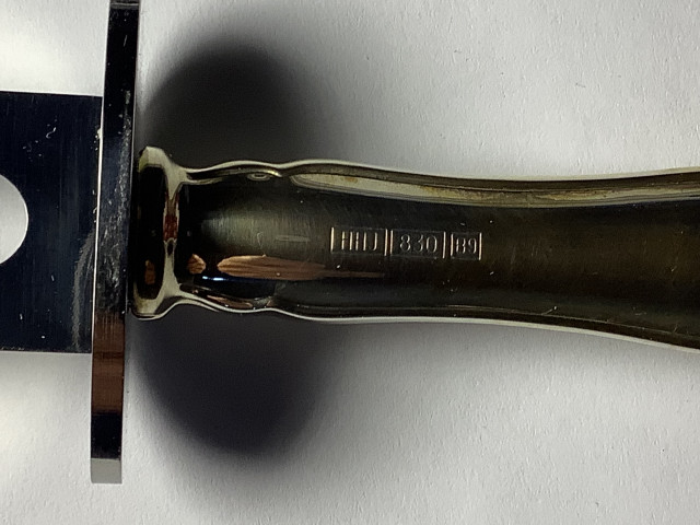Chippendahl kinkkuhaarukka, pituus17 cm, hopeaa