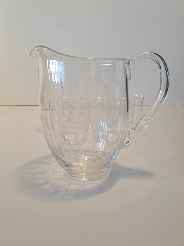 Vintagekannu ja 5kpl laseja