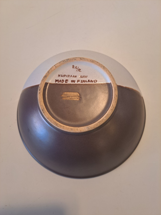 Kupittaan savi taidekeramiikka astia