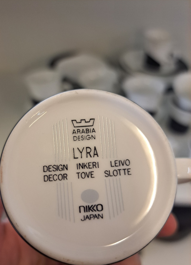 Arabian LYRA astiasto